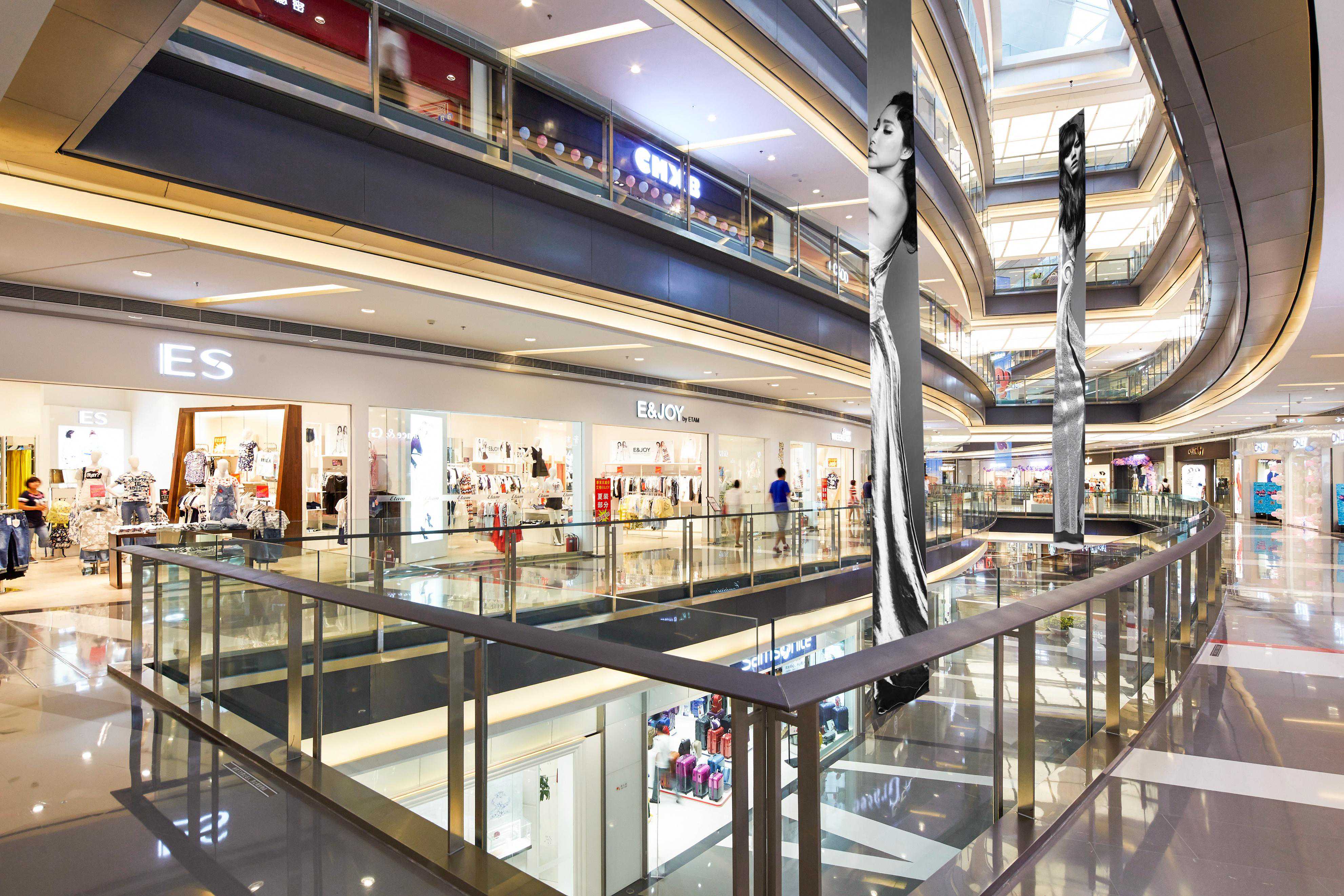 大连亿合城购物中心 / Laguarda.Low Architects（LLA建筑设计）