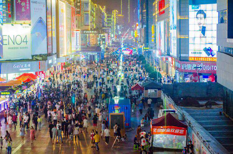 购物天堂，不只有香港