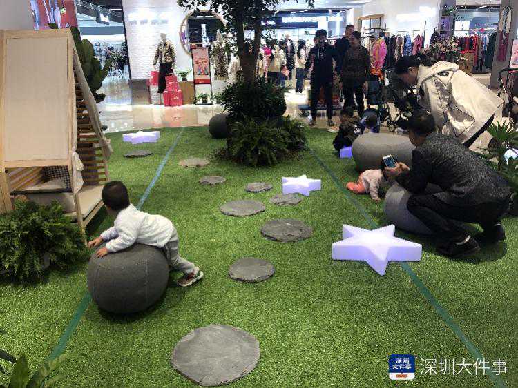 百货缘何变“购物中心”？深圳两个九方新年确认更名，由天虹接手